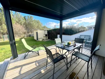 Maison rénovée 5 couchages à Brétignolles avec pergola bioclimatique : photo 16