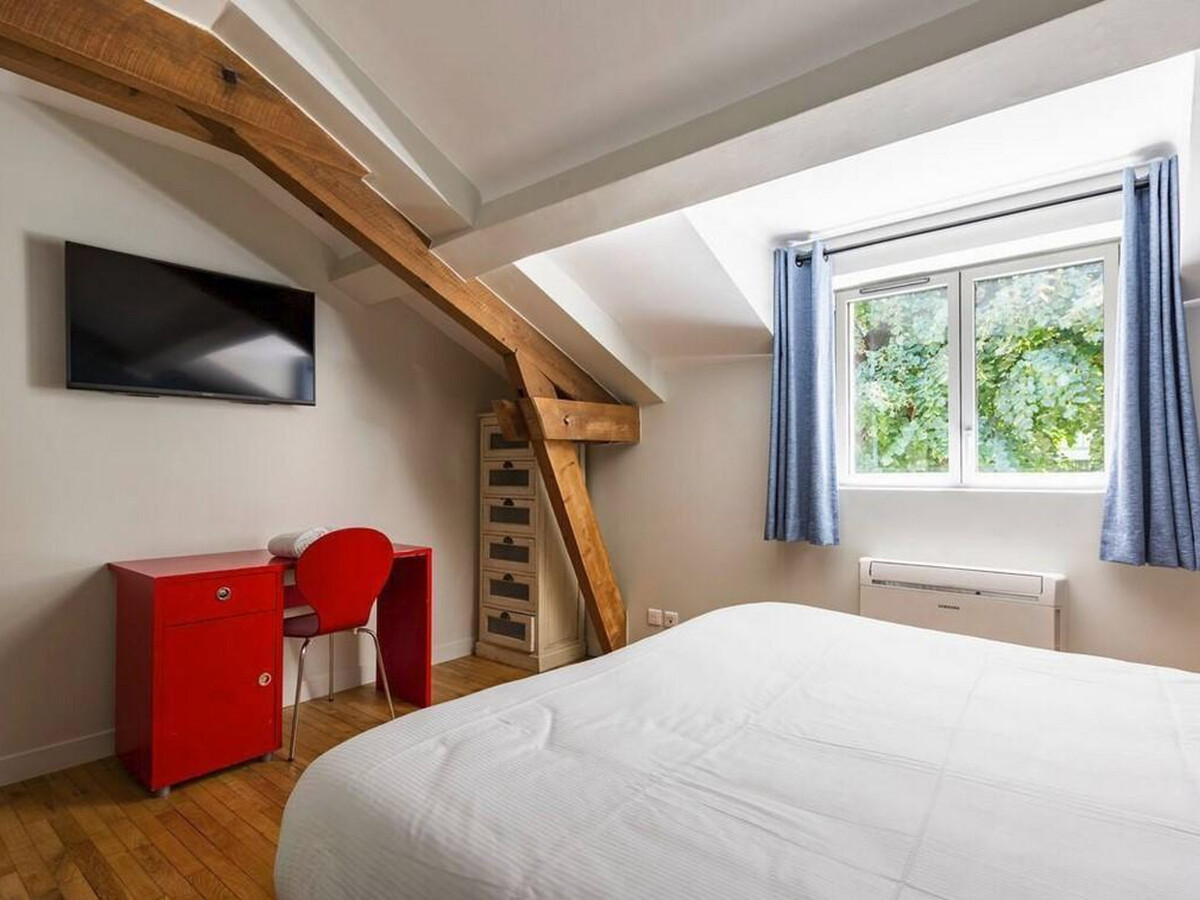 Gîte Vichy 10 pers. : piscine 7x3m, 5 chambres, jardin 1000m² - Photo 5