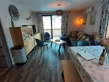 Appart 4 pièces rénové, 100m télésiège Valfréjus : photo 9