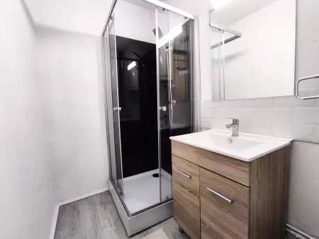Appartement vue station, 2e étage avec balcon à Bolquère : photo 4