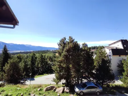 Appartement vue station, 2e étage avec balcon à Bolquère : photo 10