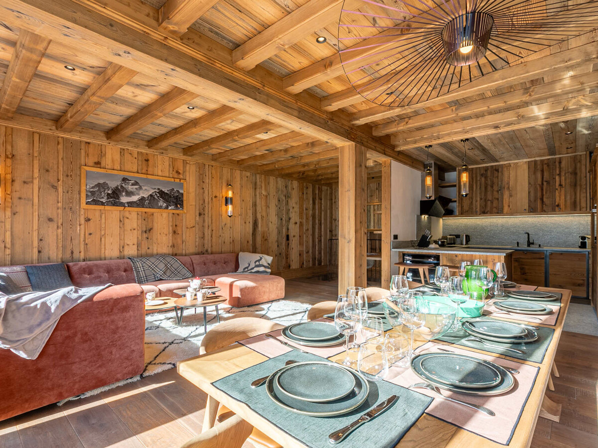 Luxe 130 m² 4 chambres, balcons Sud, vue village à Val-d'Isère - Photo 2