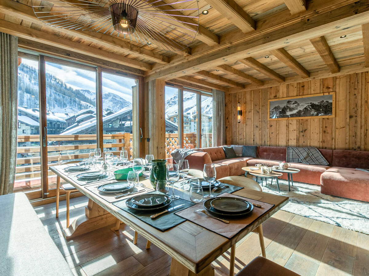Luxe 130 m² 4 chambres, balcons Sud, vue village à Val-d'Isère - Photo 5