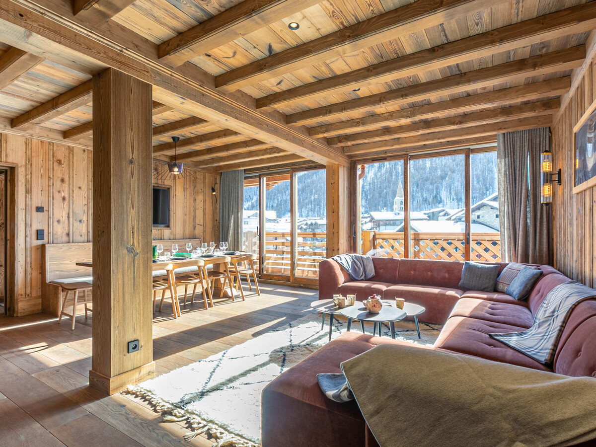 Luxe 130 m² 4 chambres, balcons Sud, vue village à Val-d'Isère - Photo 6