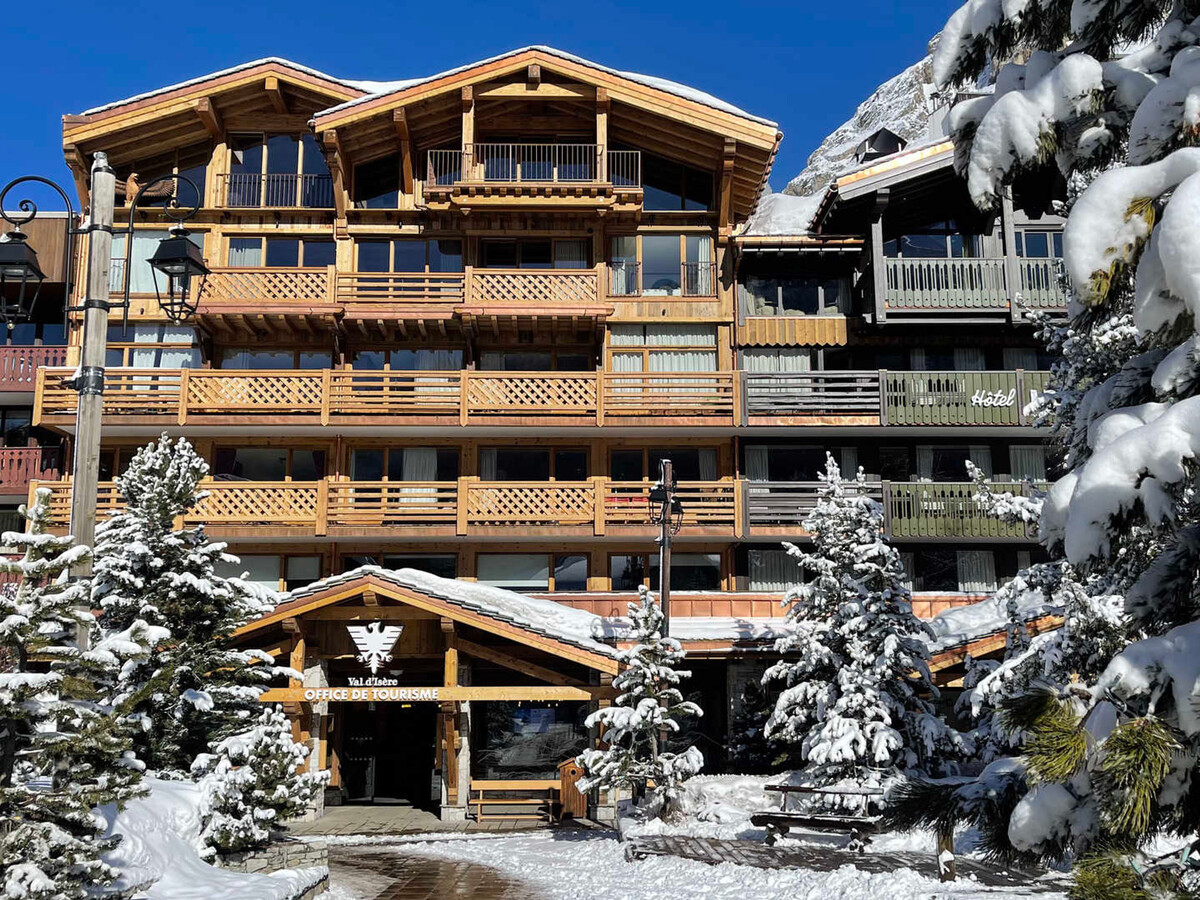 Luxe 130 m² 4 chambres, balcons Sud, vue village à Val-d'Isère - Photo 18