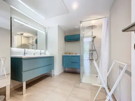 Appartement standing derniers étages, terrasse sud-ouest, accès plage : photo 13