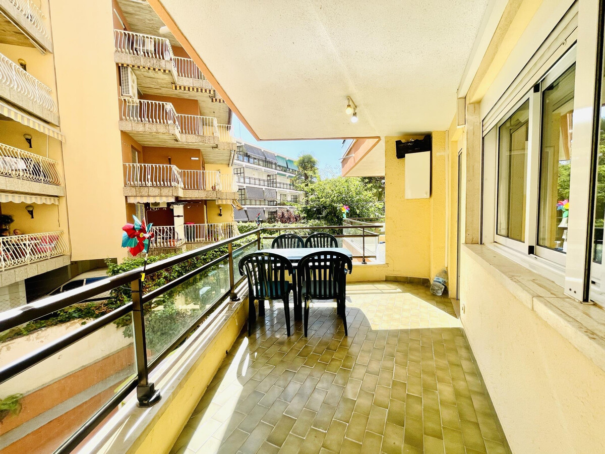 Apt 3 ch., 9 pers. à Salou : plage à 300m, terrasse - Photo 1