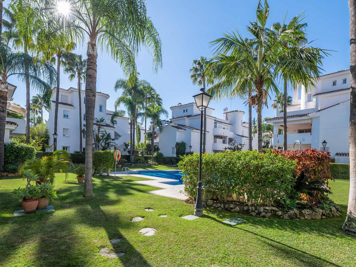 Appartement 2 chambres à Puerto Banús, piscine et terrasse barbecue - Photo 3