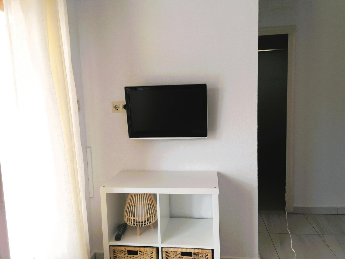 Appart 6 pers à Roses, 80m plage avec terrasse - Photo 6