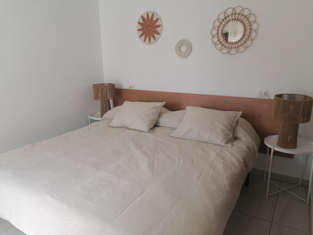 Appart 6 pers à Roses, 80m plage avec terrasse - Photo 20