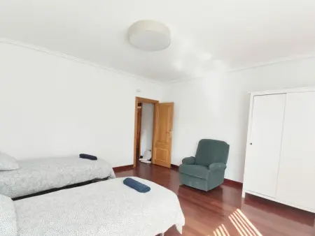 Grande Villa à Jaca avec Piscine Privée et Jardin - Photo 20