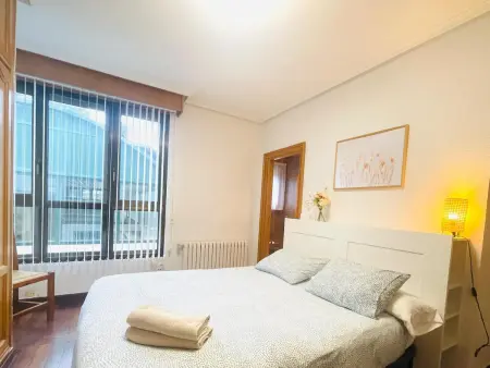 Grande Villa à Jaca avec Piscine Privée et Jardin - Photo 25