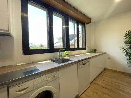 Grande Villa à Jaca avec Piscine Privée et Jardin - Photo 29
