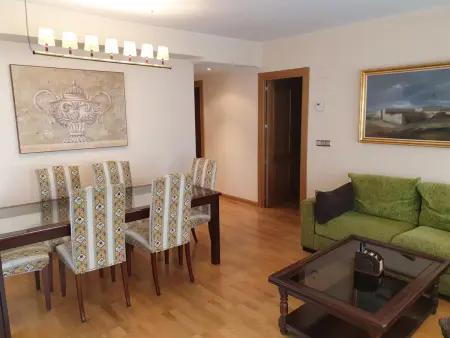 Appartement 3 chambres au cœur de Jaca avec balcon et parking : photo 12