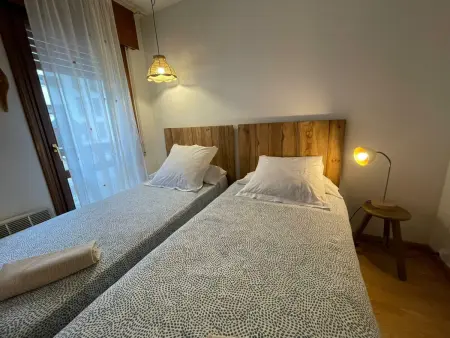 Appartement Jaca, 2 chambres, piscine et garage : photo 10