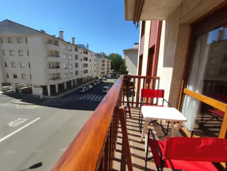 Appartement Jaca, 2 chambres, piscine et garage : photo 14