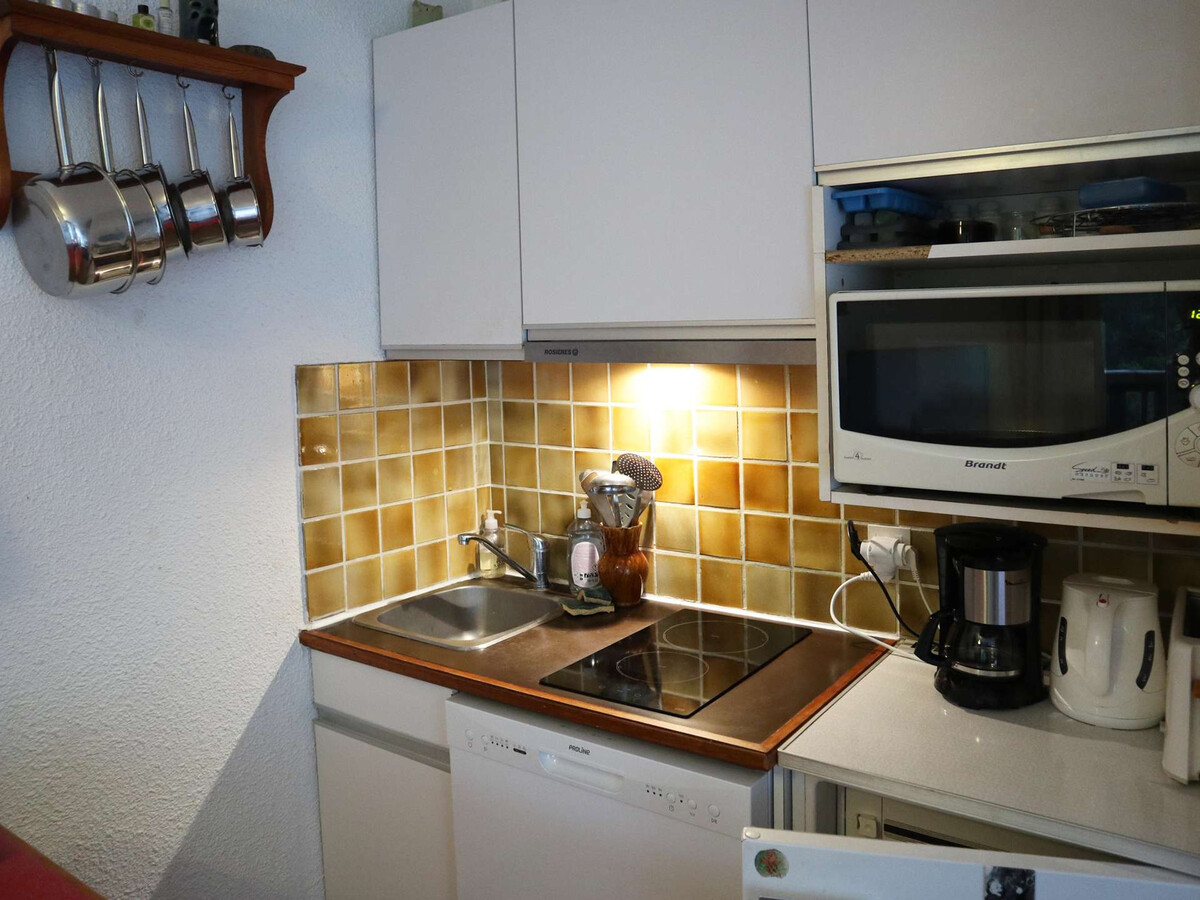 Studio 6 pers. balcon sud aux Orres, accès pistes - Photo 3