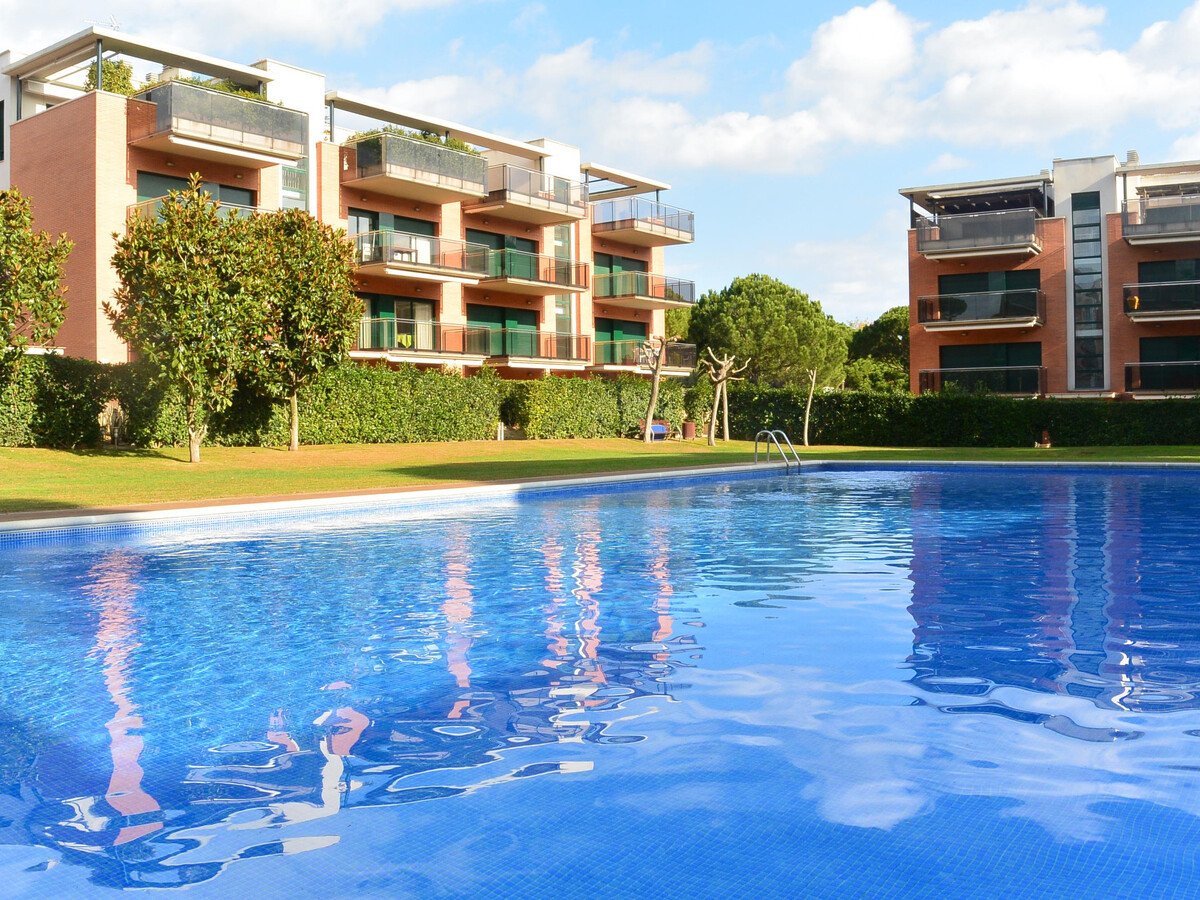 Appartement 3 chambres Pals, piscine face au golf - Photo 2
