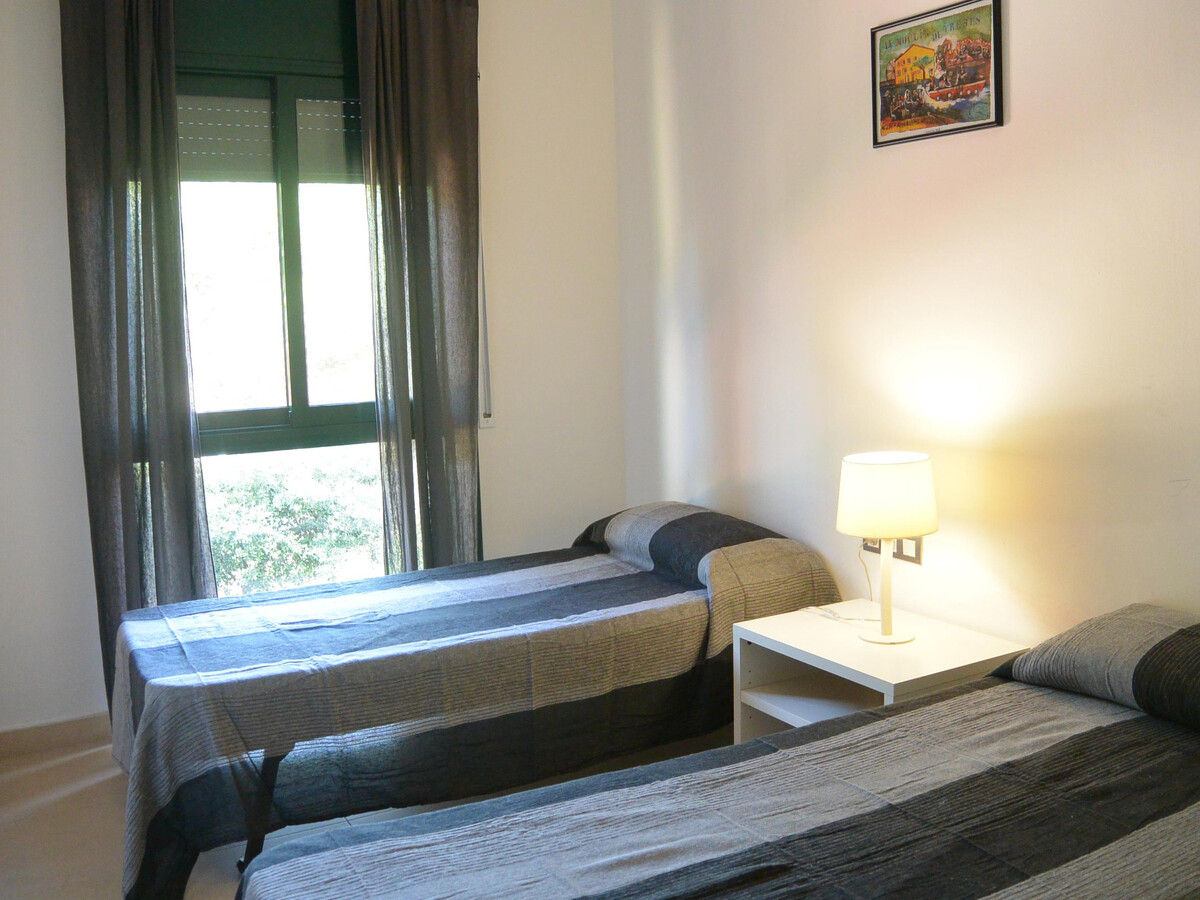 Appartement 3 chambres Pals, piscine face au golf - Photo 9
