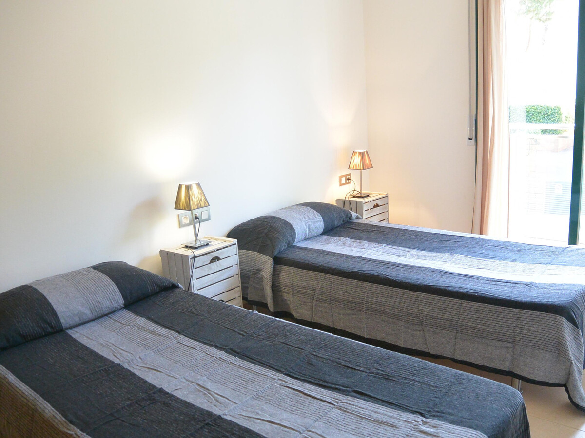 Appartement 3 chambres Pals, piscine face au golf - Photo 11