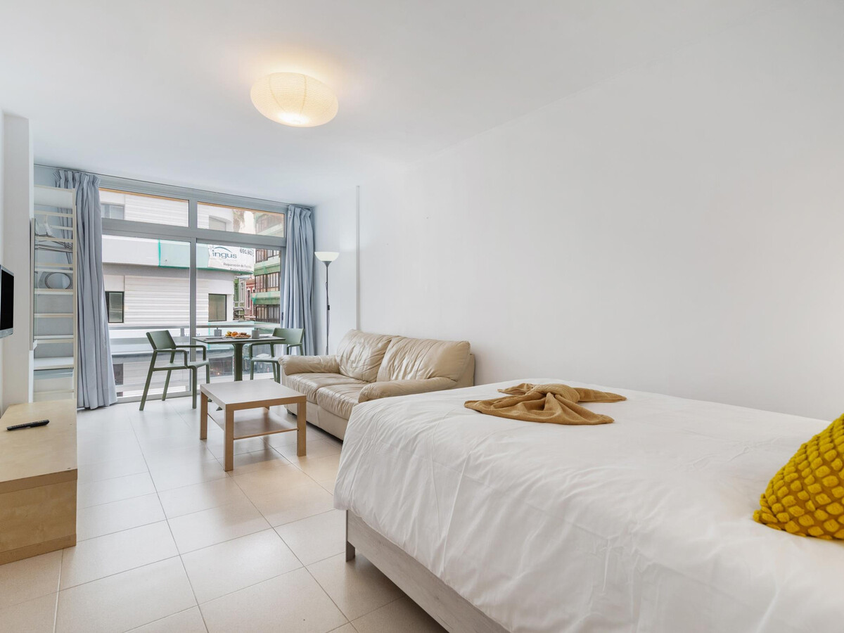 Loft 35 m² face à Las Canteras, balcon et WiFi - Photo 5