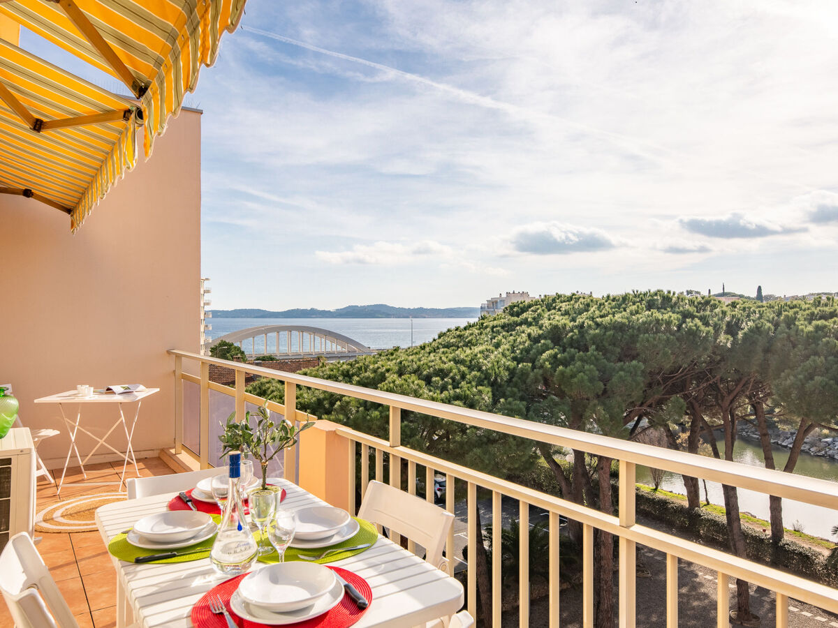 Apt 2 pièces Sainte Maxime, balcon vue mer - Photo 1