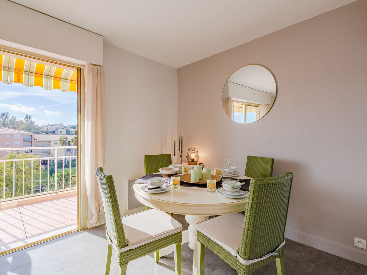 Apt 2 pièces Sainte Maxime, balcon vue mer - Photo 10