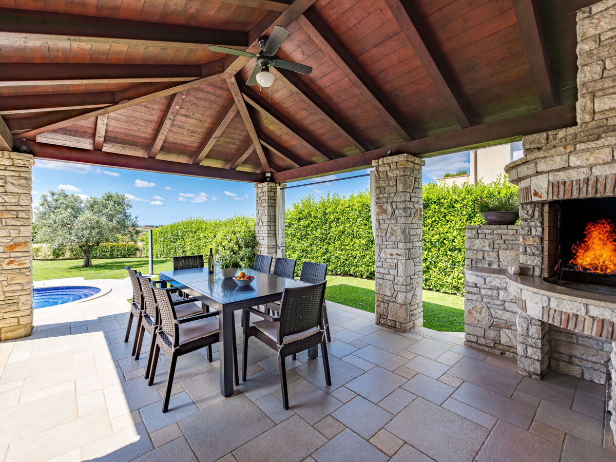 Villa De Flora, 9 pers., piscine privée près de Pula - Photo 3