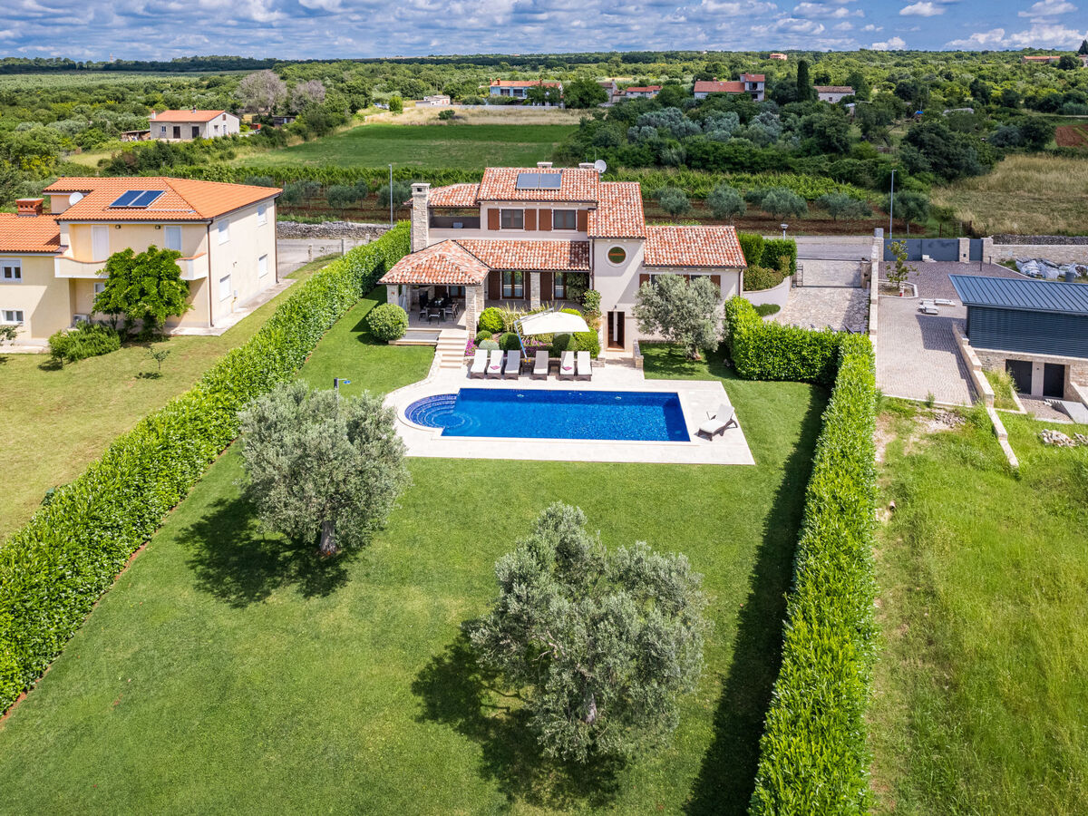 Villa De Flora, 9 pers., piscine privée près de Pula - Photo 6