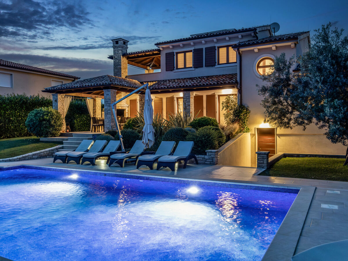 Villa De Flora, 9 pers., piscine privée près de Pula - Photo 23