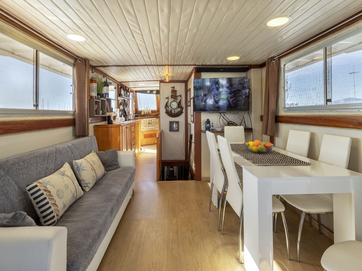 Maison flottante Alicudi : 12 pers. au bord de la mer - Photo 3