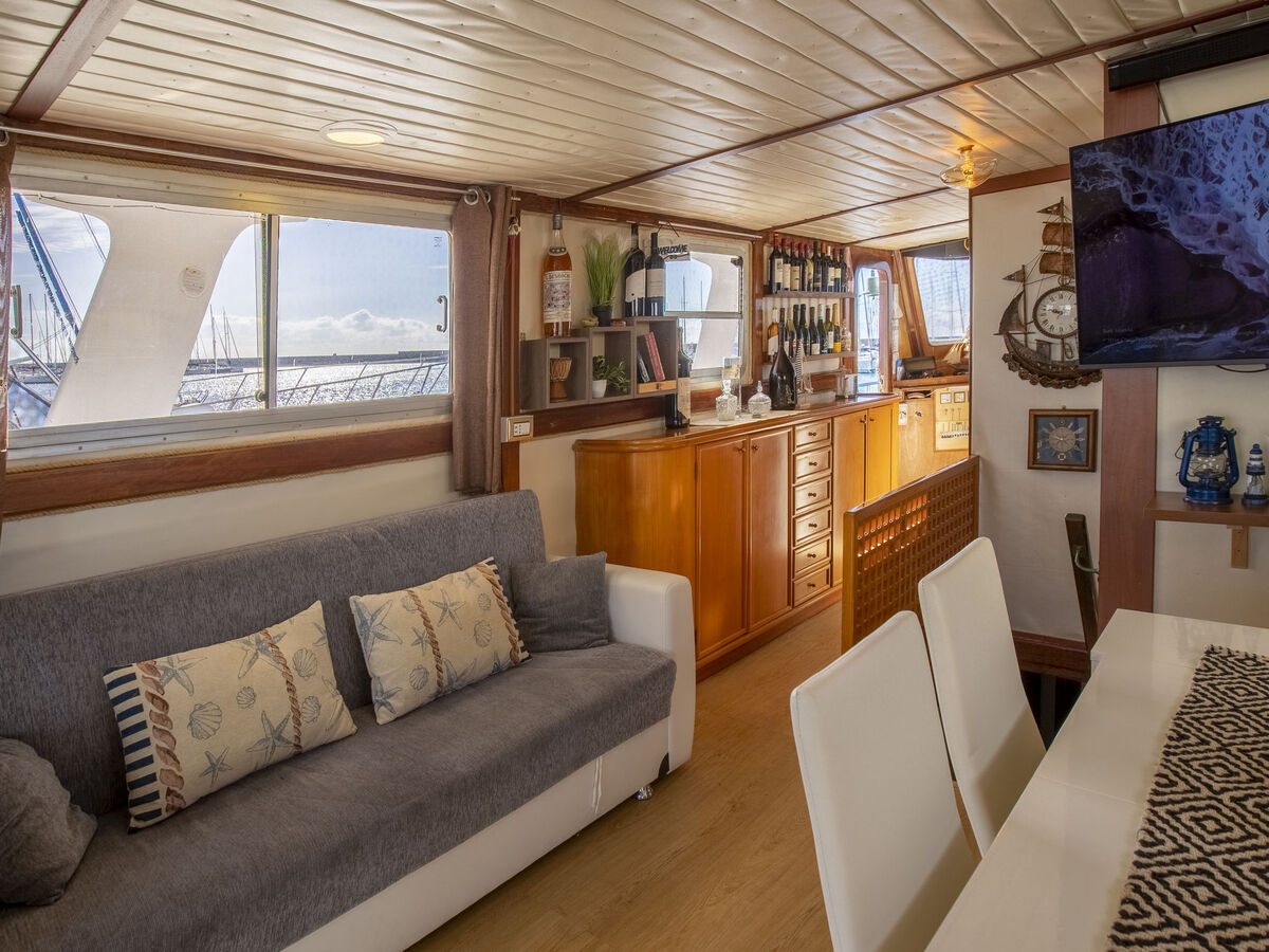 Maison flottante Alicudi : 12 pers. au bord de la mer - Photo 11