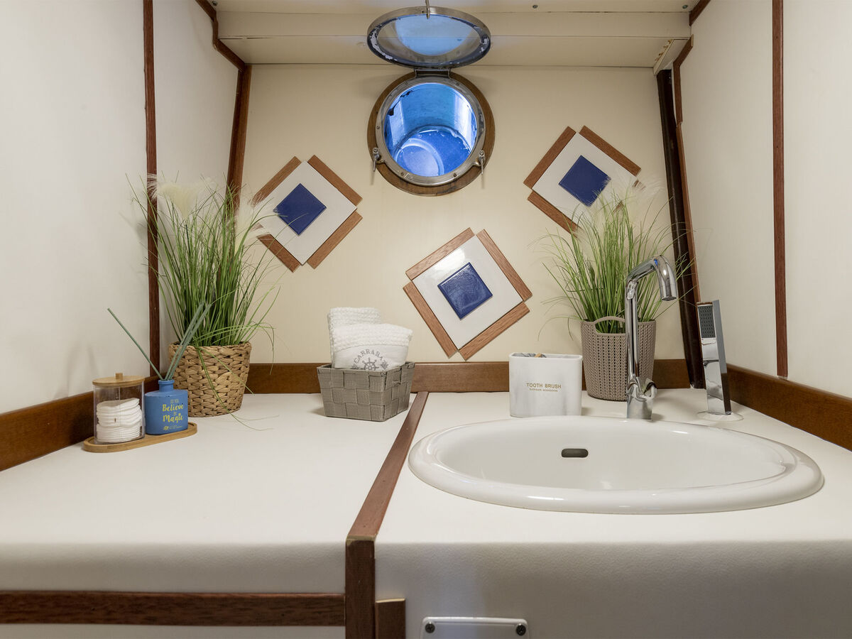 Maison flottante Alicudi : 12 pers. au bord de la mer - Photo 38