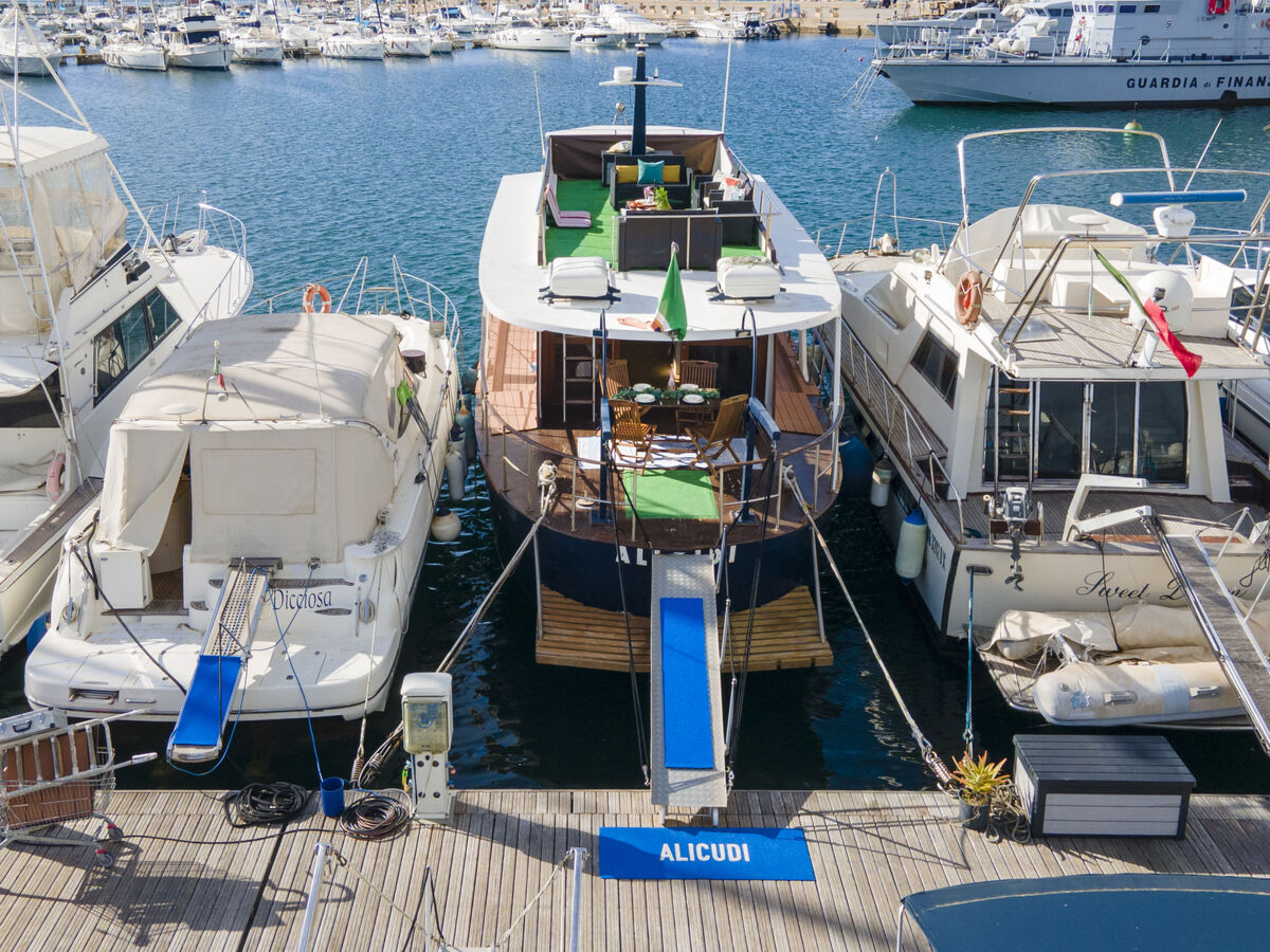 Maison flottante Alicudi : 12 pers. au bord de la mer - Photo 44