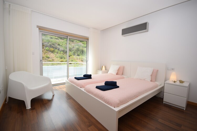 Maison Jardins de Salir – Vue baie et piscine chauffée - Photo 4