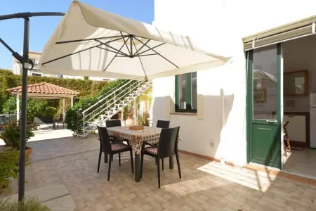 Il Giardino delle Meraviglie Einzelhaus fuer 4 Pers mit Privatpool, Maison de vacances avec piscine privée, Floride - Photo 32