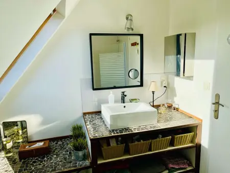 Charmante maison 3* près de la plage, jardin privé, WiFi, idéale pour découvrir la Côte de Granit Rose - Photo 9