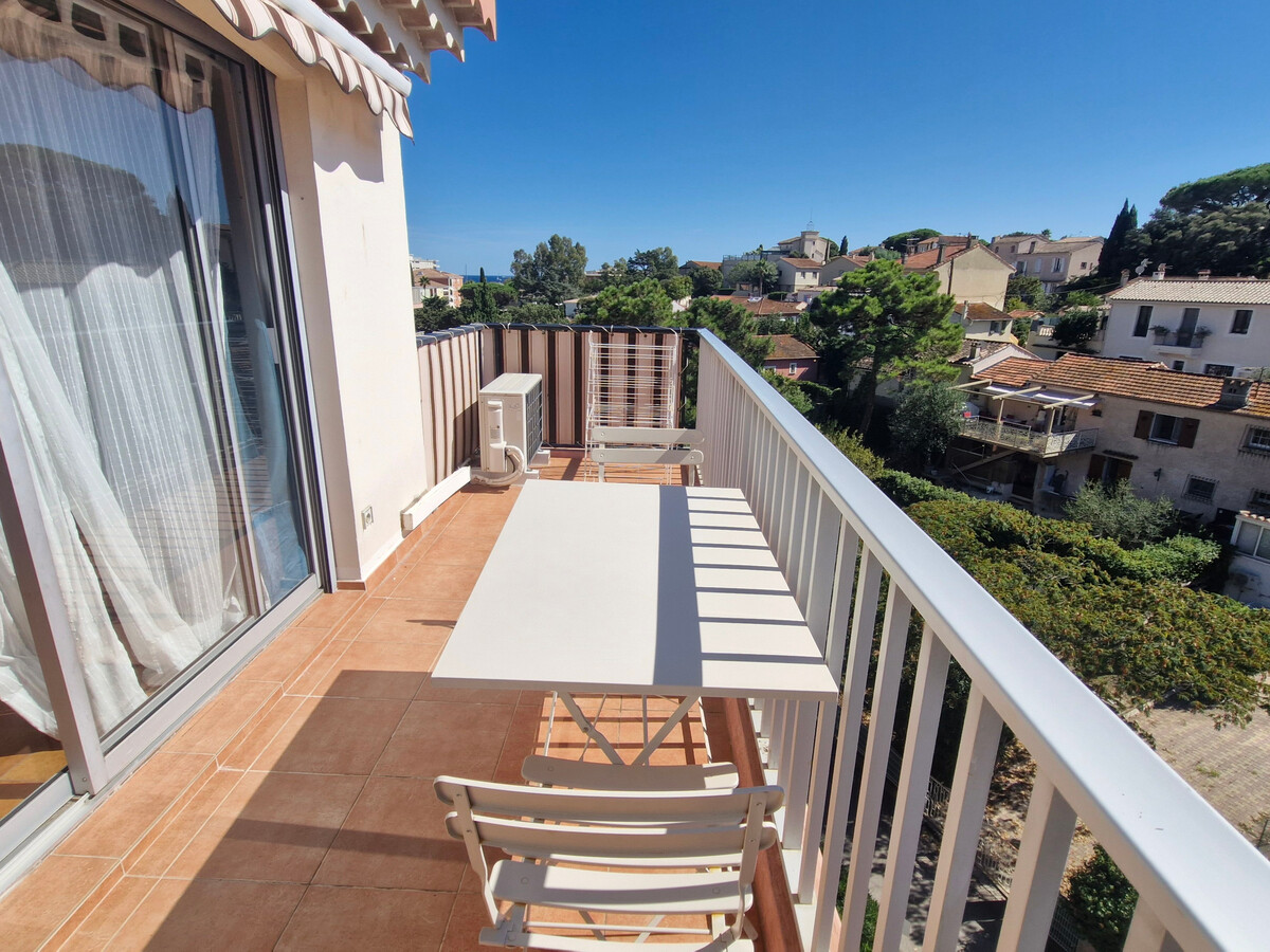 Appartement 2 pièces climatisé, terrasse, piscine - Sainte-Maxime - Photo 3
