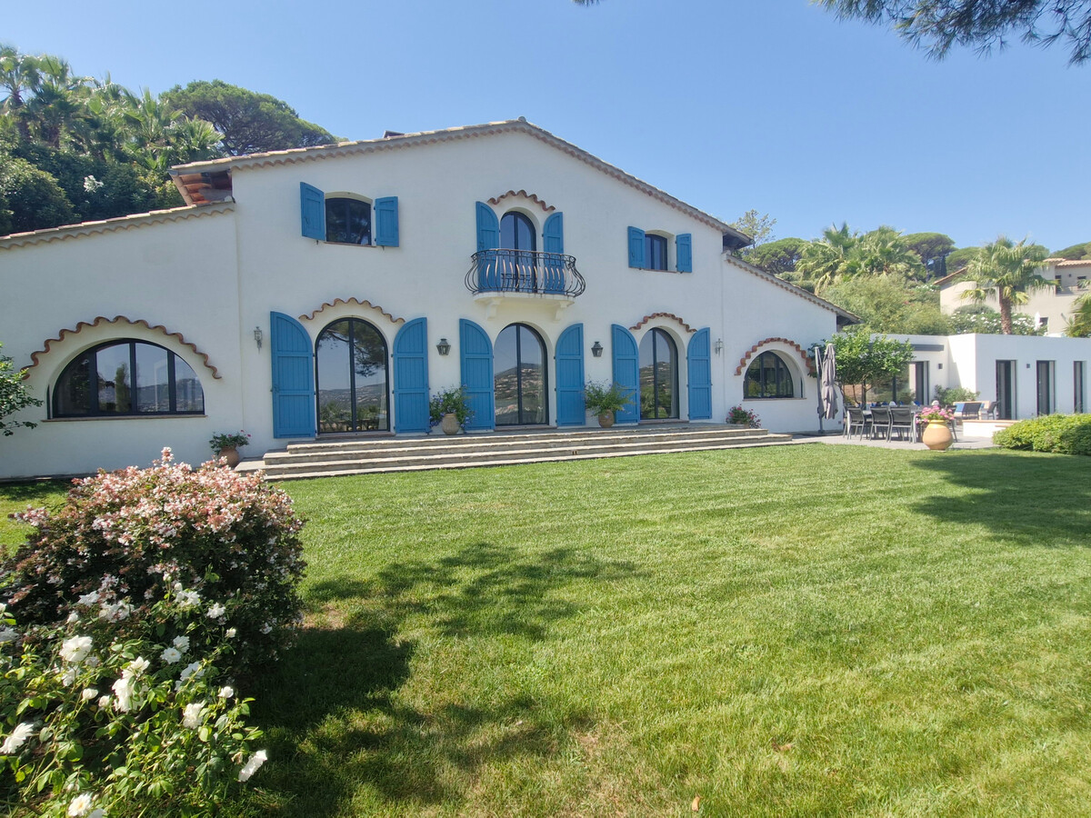 Villa 8 Pièces avec piscine privée et vue mer à Sainte-Maxime - Photo 2