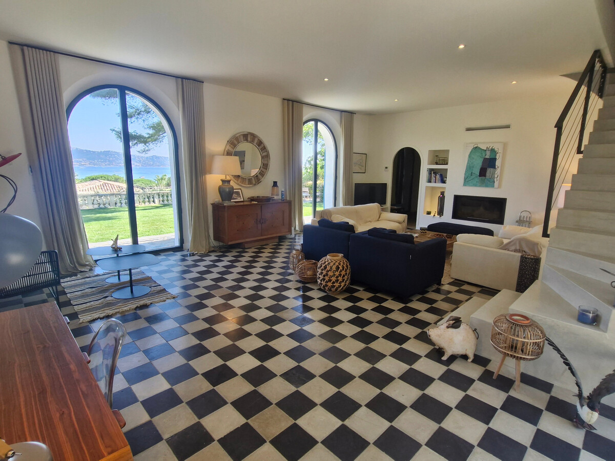 Villa 8 Pièces avec piscine privée et vue mer à Sainte-Maxime - Photo 6
