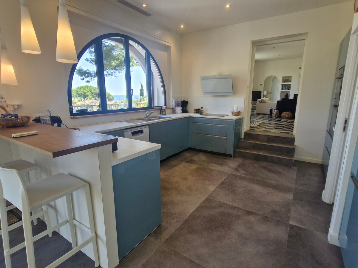 Villa 8 Pièces avec piscine privée et vue mer à Sainte-Maxime - Photo 13