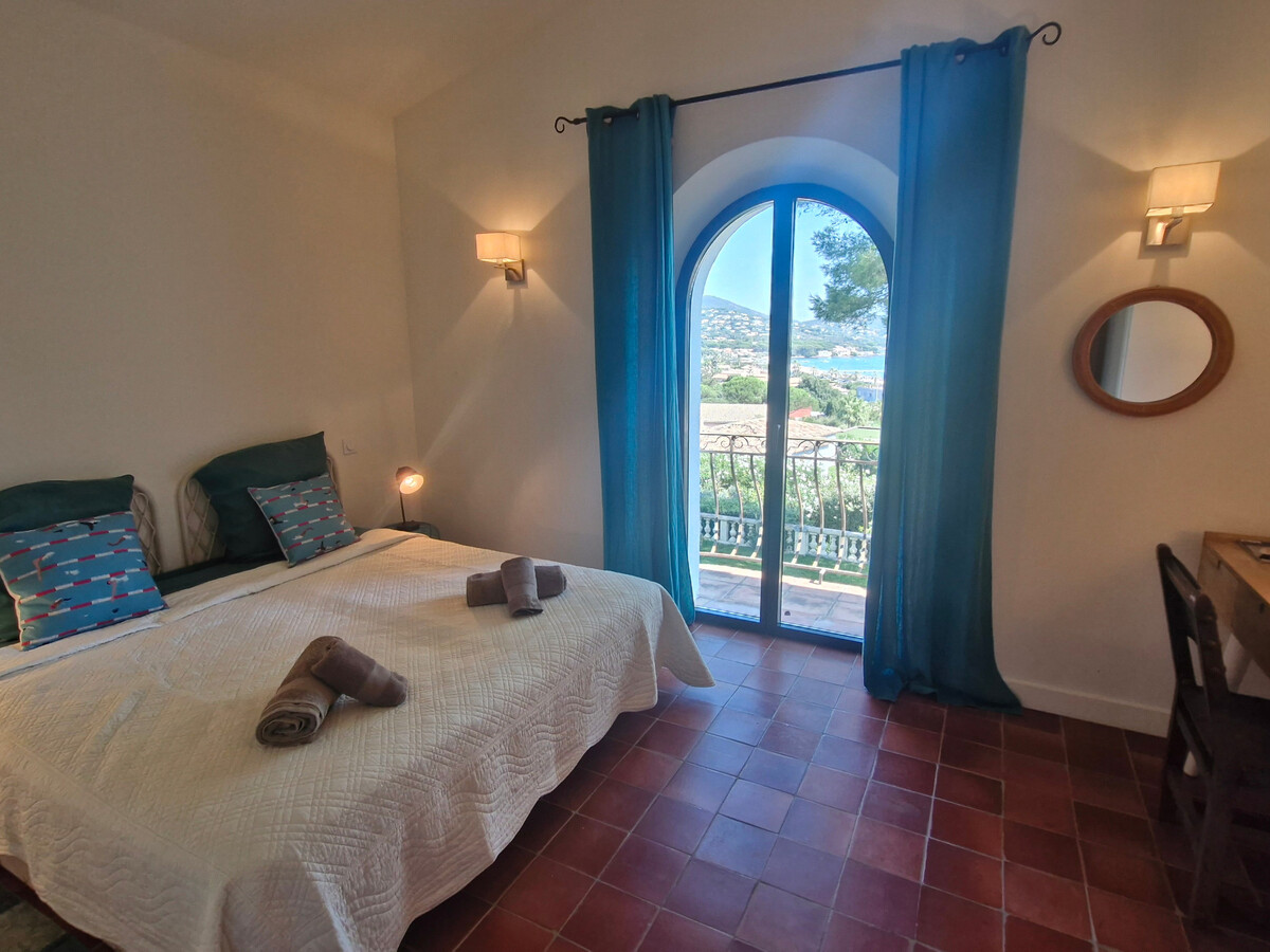Villa 8 Pièces avec piscine privée et vue mer à Sainte-Maxime - Photo 24