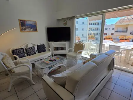 Appartement 3 pièces climatisé et terrasse, centre Sainte-Maxime : photo 6
