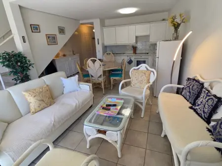 Appartement 3 pièces climatisé et terrasse, centre Sainte-Maxime : photo 8