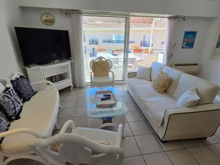 Appartement 3 pièces climatisé et terrasse, centre Sainte-Maxime : photo 9
