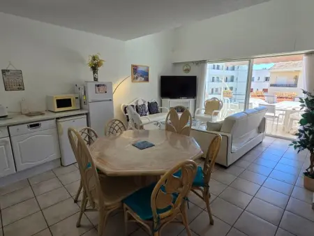 Appartement 3 pièces climatisé et terrasse, centre Sainte-Maxime : photo 16