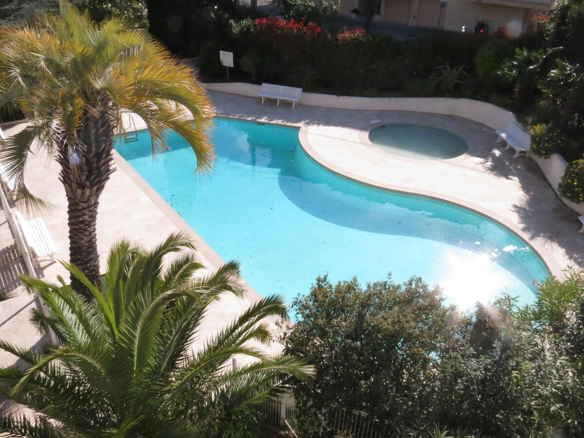 Appartement 2 pièces climatisé, garage privé à Sainte-Maxime - Photo 1