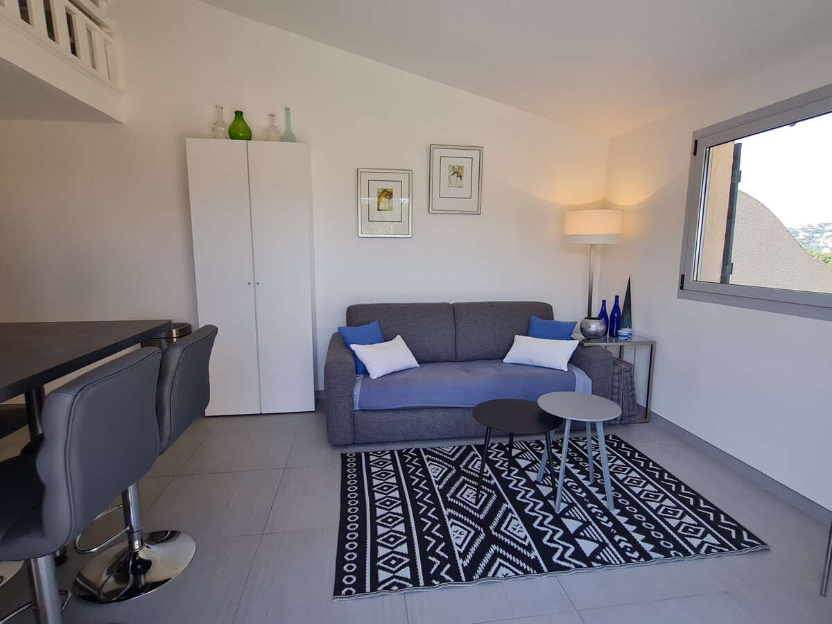 Appartement 3 pièces + mezzanine, vue mer à Sainte-Maxime - Photo 6