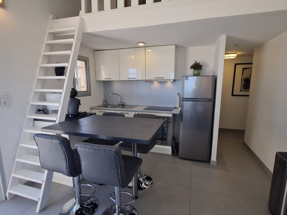 Appartement 3 pièces + mezzanine, vue mer à Sainte-Maxime - Photo 8