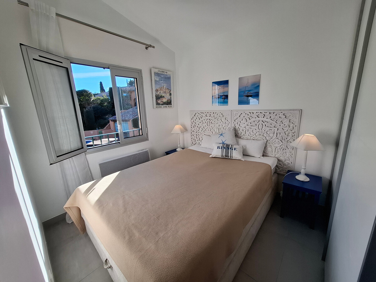 Appartement 3 pièces + mezzanine, vue mer à Sainte-Maxime - Photo 15
